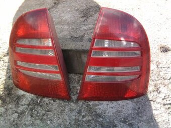 Skoda superb 1 zadne svetla