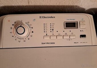 Zhora plnená práčka