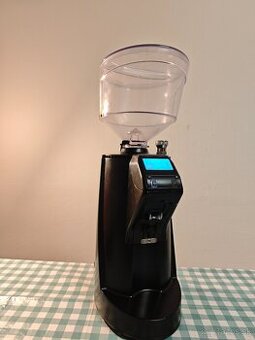 Mlynec na kávu nuova SIMONELLI