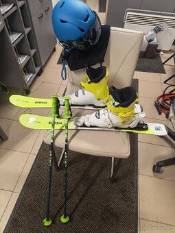 Predam detske  lyze a lyziarky + palice a prilba