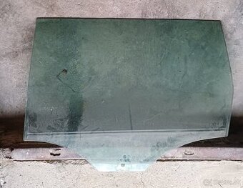 Passat b6 kombi dvere l'ave predne/ zadne diely