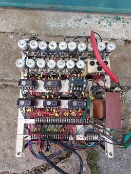 Rozvádzač,elektroinštalácia,stykače, vrtačka, poistky