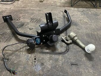 Tiahlo , ťažne zariadenie , Peugeot 205