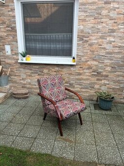 🪑 Štýlové retro kreslo po renovácii