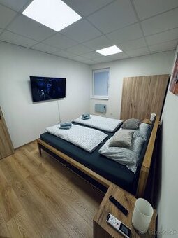 Masážny privát hľada tantra masérku ponuka aj s ubytovaním