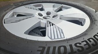 Alu kola Audi E-Tron Aero r19" 80% vzor