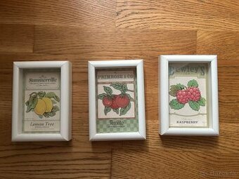 Ikea 3ks bielych drevenýchrámikov 12x17cm s obrázkami za 5€/