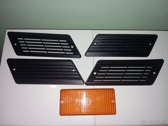 Predám tieto mriežky a krytku svetla na škoda