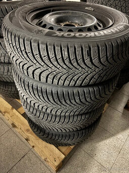 215/65/R16 /96H zimné pneumatiky , Nissan Qashqai