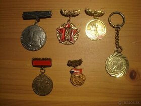 Odznaky medaile socializmu
