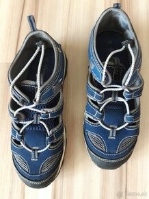 Chlapčenská letná vychádzková obuv