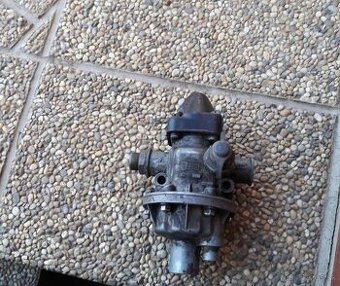 Plnic pneumatik na traktor Zetor