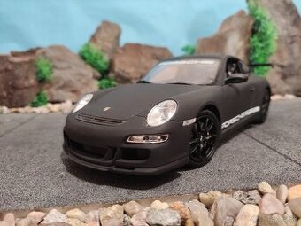 Prodám model 1:18 Porsche 911 GT3 RS