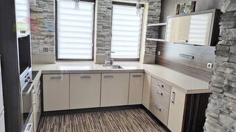 5 izbový rodinný dom s garážou, Moravany nad Váhom