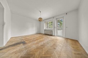 VEĽKÝ 4-IZB. BYT, PÔVODNÝ STAV, TEHLA, PARKING, OLBRACHTOVA