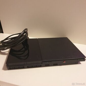 PS2 s príslušenstvom a hrami