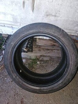 Hankook 225/45 R17