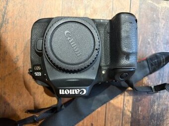 Canon EOS 90D