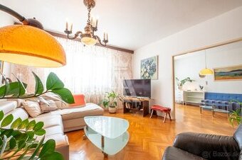 3 IZBOVÝ TEHLOVÝ BYT, UL. TYRŠOVO NÁBREŽIE 2, KOŠICE STARÉ M - 1