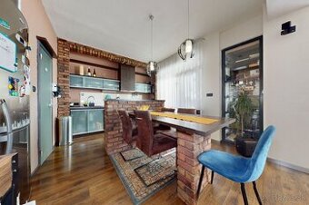 Výnimočný 3 izbový byt vo výbornej lokalite Starého Mesta pr