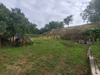 STAVEBNÝ POZEMOK V OBCI RÁKOŠ - 1