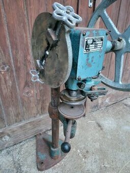 Zatvárač konzerv konzervovač