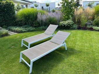 Záhradné lehátko