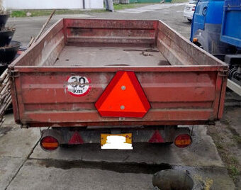 Vlečka za traktor nebo malotraktor, 2 tuny, má SPZ a STK