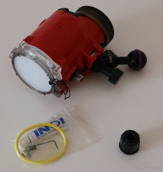 Podvodný blesk Inon S2000 - S-TTL