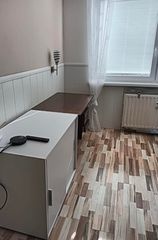 VOĽNÁ SAMOSTATNÁ IZBA 280 EUR VRÁTANE VŠETKÝCH POPLATKOV