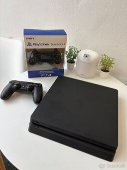 Predám Playstation 4 Slim 1 TB