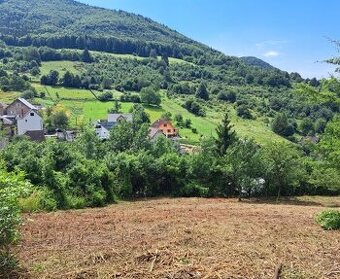 Slnečný stavebný pozemok 1319m2, Čavoj