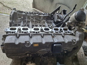 BMW E9x N52 - Diely okolo motora