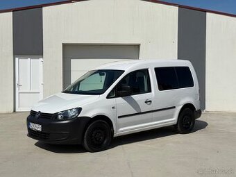 VW Caddy 1.6 TDI 5 Miestna Klimatizácia Ťažné 1.Majiteľ