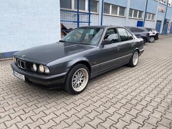 Predám BMW e34 524td