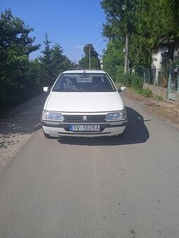 Peugeot 405 GLD .
