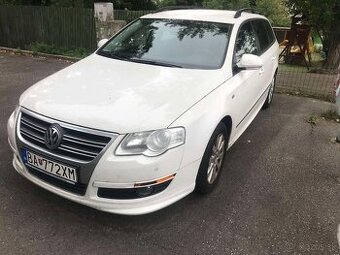 Passat 2,0 81kw R line - 1