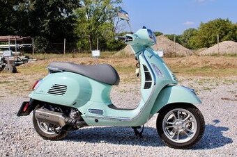 Vespa 300 GTS - 1