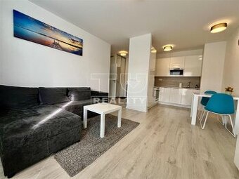 Na prenájom zariadený 2i byt s balkónom a parkovacím...