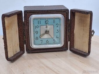 Predám funkčný Francúzky cestovný budík DEP= Výdrž, Eleganci