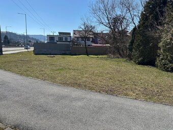 STAVEBNÝ POZEMOK V CENTRE MESTA