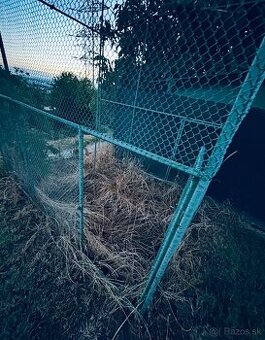 Voliéra pre papagáje