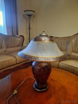 Stolová rustikálna lampa