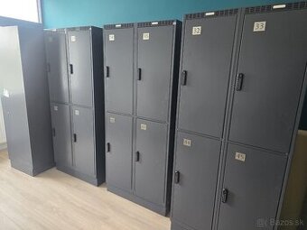 Kovové šatníkové skrine s ELEKTRONICKÝM zámkom – 10 modulov