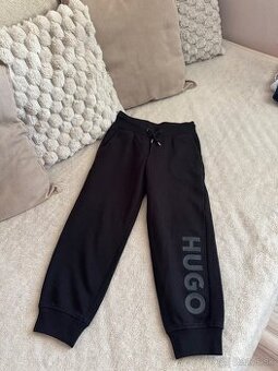 Chlapčenské tepláky Hugo Boss