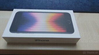 iPhone SE 2022 krabicka