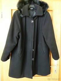 Krásny čierny kabát veľ. 52