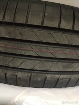Predám  pneumatiky  Bridgestone 215/65R16