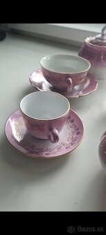 Predam ruzovy porcelan