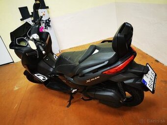 Predám pekný skúter Yamaha X Max 125cm3